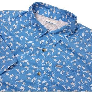 Columbia PFG Omni Shade Mens Large Blue White All Over Fish Floral Button Up
